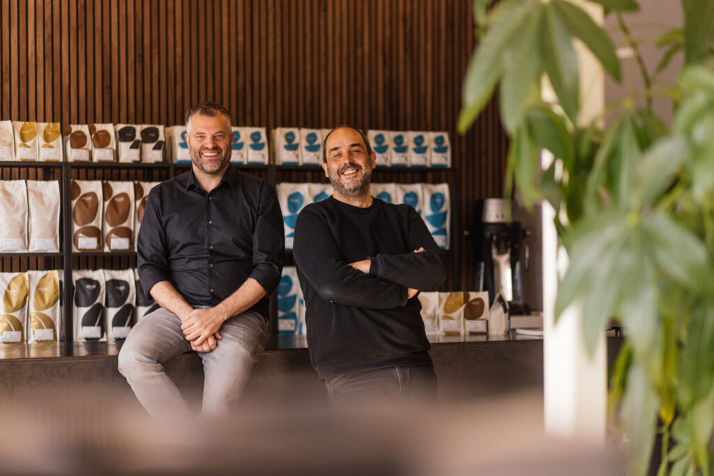 web_Monx_09042025-118